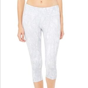 ALO YOGA Airbrush Cropped Leggings
